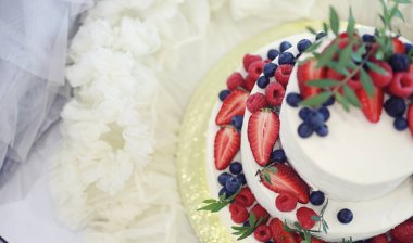 Şekerleme aromalı kek bir tatil için