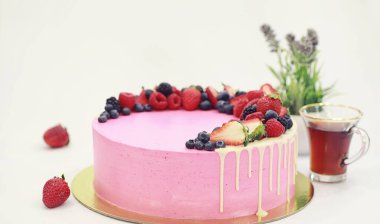 Şekerleme aromalı kek bir tatil için