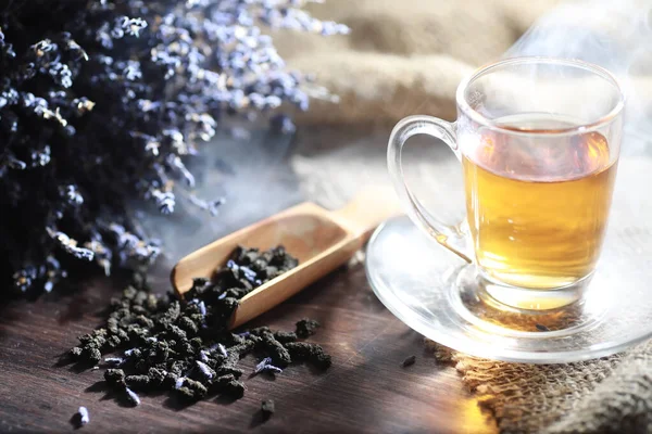 A tálalás táblázat főzött tea — Stock Fotó