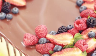 Şekerleme aromalı kek bir tatil için