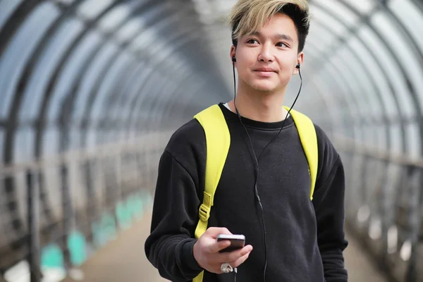 A man in sportswear outdoors — Stock Photo, Image