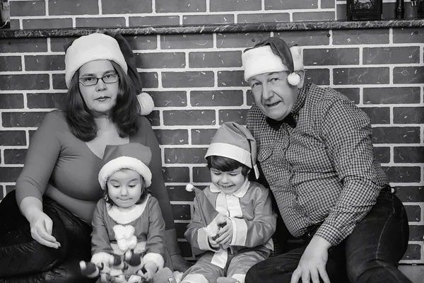 Santa Claus con niños — Foto de Stock