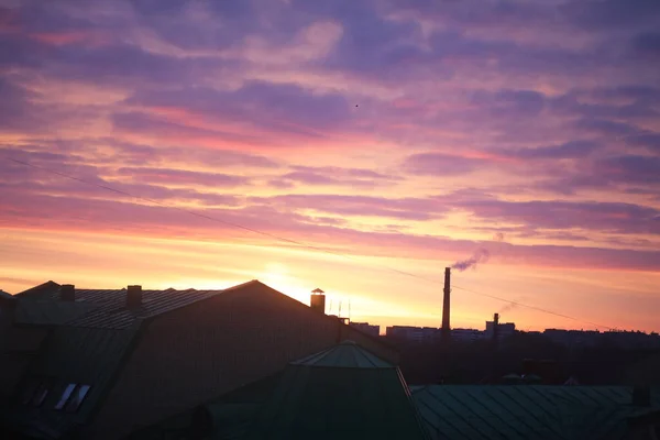 Parlak pembe renkli Kuzey sabah şafak — Stok fotoğraf