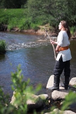 Bir İskandinav biri etnik giysiler