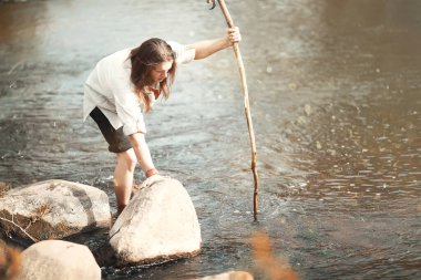 Bir İskandinav biri etnik giysiler