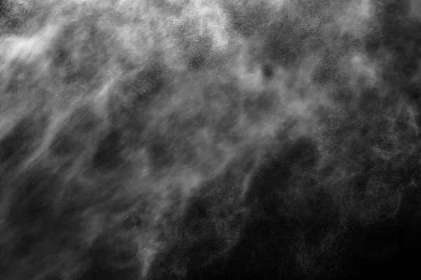 Um riacho de água e uma nuvem de gotas — Fotografia de Stock