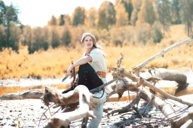 Bir İskandinav biri etnik giysiler