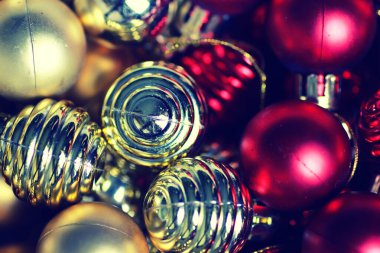 tonlu Noel dekoratif baloları, yakın görüş