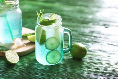 Limonata limon ve nane