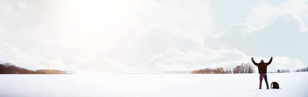 A man on a walk. Winter landscape. Tourist in winter journey. — Stock Photo, Image