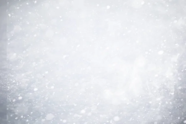 Paesaggio invernale di campi e strade di campagna — Foto Stock