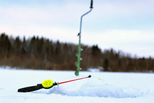 Pouco inverno vara de pesca gelo — Fotografia de Stock