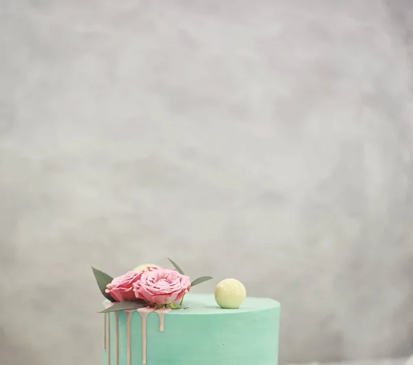 Confectionery flavored cakes for a holiday — Stock Photo, Image