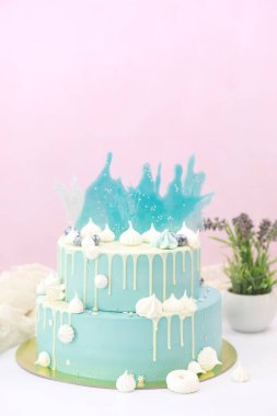 Şekerleme aromalı kek bir tatil için