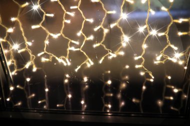 masada buz ile soğuk alkol içki bardak