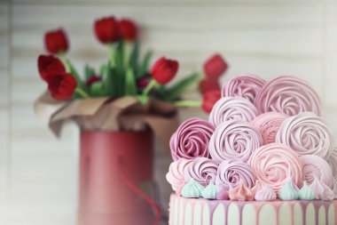 Güzel Festival pasta ile farklı kremler bisküvi