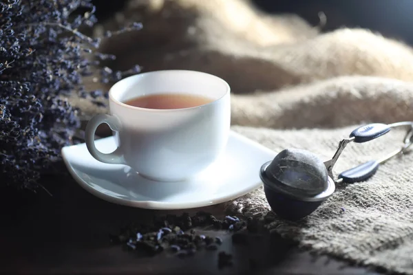 Brewed tea on a serving table — Stock Photo, Image