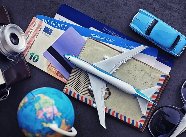 Passagem aérea e passaporte para avião de voo. Conceito de viagem. Bilhete — Fotografia de Stock