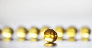 Balık yağı. Medikal Ürünler hastalıklarının tedavisi için. Co