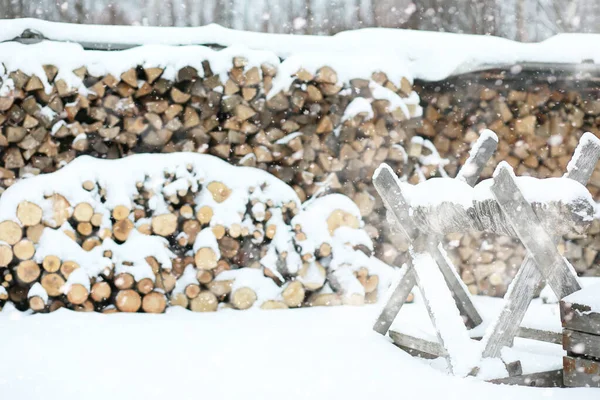 Vinterlandskap av åkrar och vägar — Stockfoto