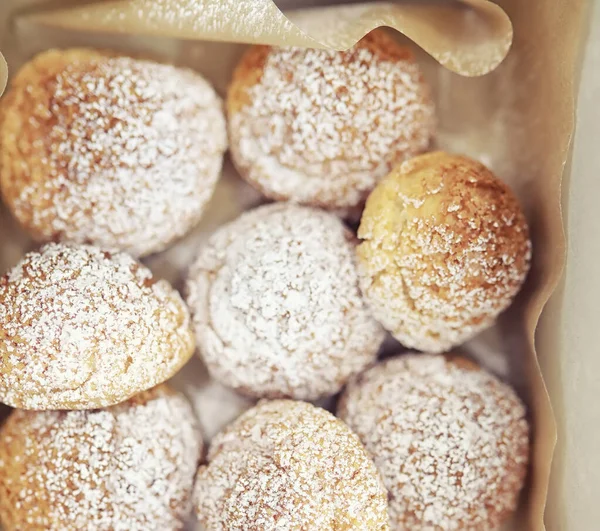 Bolos com sabor de confeitaria para umas férias — Fotografia de Stock