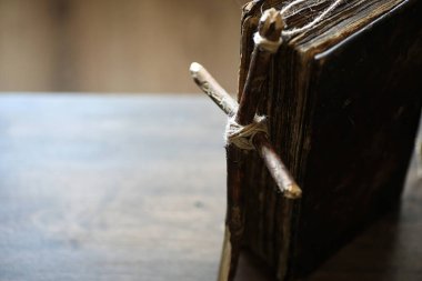 Din tom kitap çapraz çuval bezi