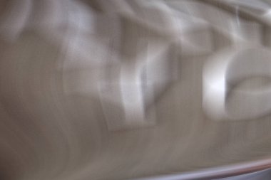 Pastel soyut dikey dalgalı çizgiler, arka plan