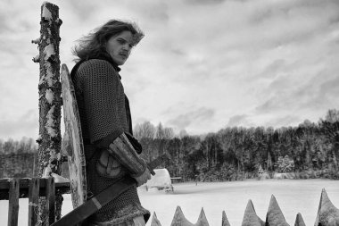 Defender'ı genç savaşçı zırh