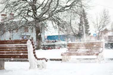 Kırsal alanların ve yolların kış manzarası
