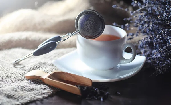 Brewed tea on a serving table — Stock Photo, Image