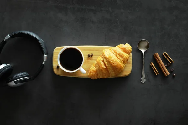 Pasteles Frescos Mesa Croissant Con Sabor Francés Para Desayuno — Foto de Stock