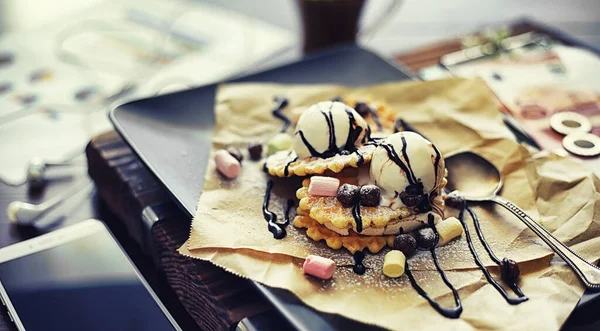 Віденські Вафлі Наповнюються Кавовий Стіл Пахуче Печиво Сніданок — стокове фото