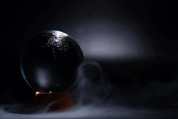 Kristallkugel Sagt Das Schicksal Voraus Rätselraten Für Die Zukunft — Stockfoto