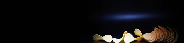 Batatas Fritas Milho Snacks Aperitivo Salgado Produtos Nocivos Chips Com — Fotografia de Stock
