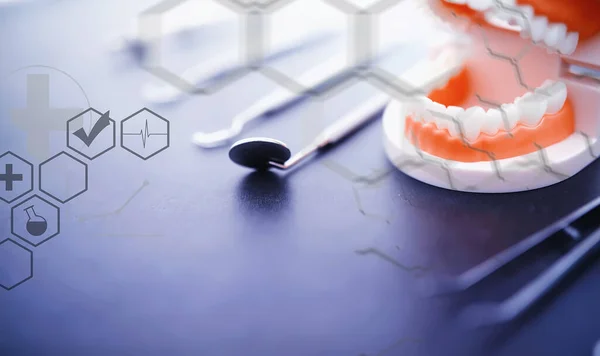 Apparatuur Voor Het Tandartspraktijk Orthopedische Instrumenten Tandtechnicus Met Werktuigen Gereedschap — Stockfoto