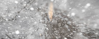 İlk kar günlerinde arka plan sonbahar park