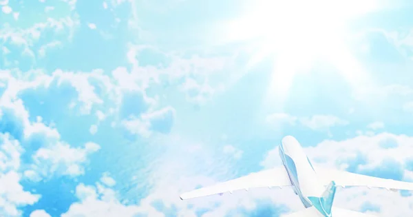 飛行機での移動は雲の上の空を飛ぶ — ストック写真