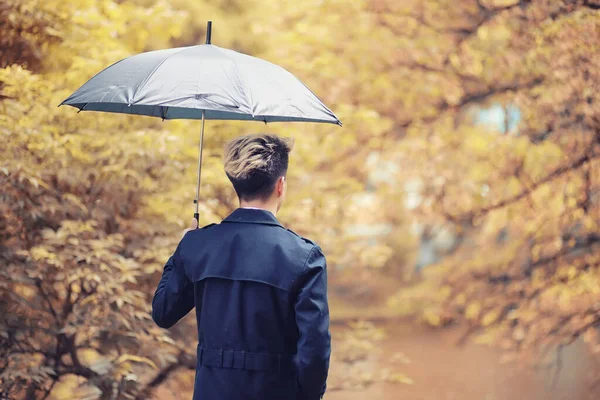 Autumn Park Rainy Weather Young Man Umbrell — Stock Photo, Image