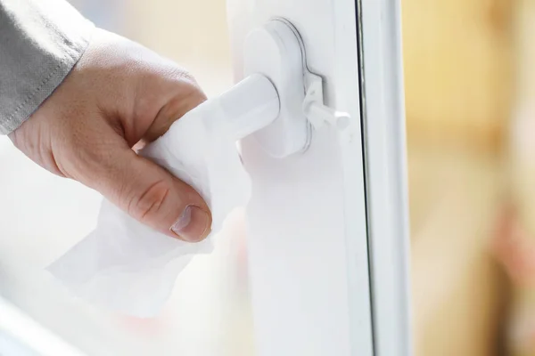 Conceito Limpeza Casa Limpe Poeira Das Superfícies Porta Tratamento Desinfetante — Fotografia de Stock