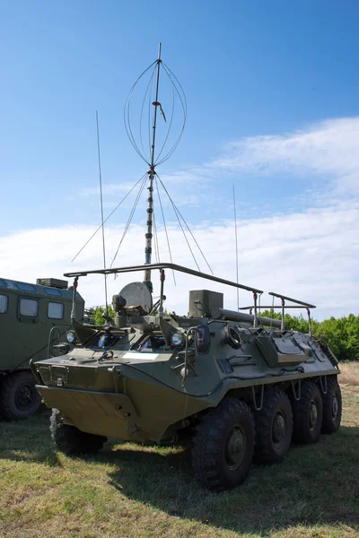 Military radio systems. Tactical vehicle communication system.