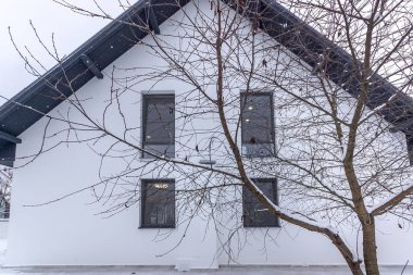 Kış saati sırasında tek aile ev dış. Kar Beyaz Saray'da