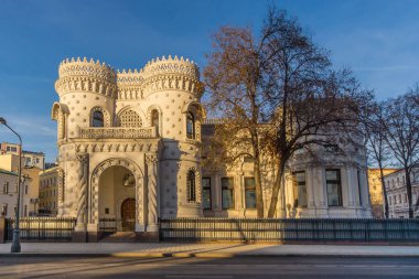 Arseniy Morozov Köşkü, şimdi Rusya Federasyonu Hükümeti Resepsiyonlar Evi. Moskova, Vozdvizhenka sokak 16.