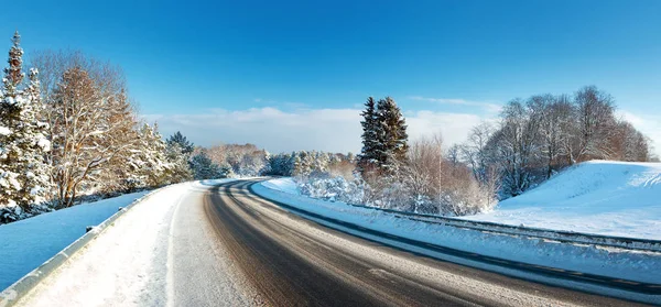 Asphalt Road Snowy Winter Beautiful Frosty Sunny Day — Stock Photo, Image