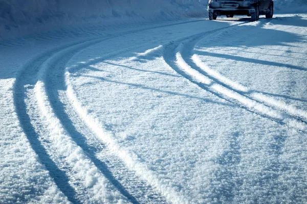 Närbild av bildäck i vinter — Stockfoto