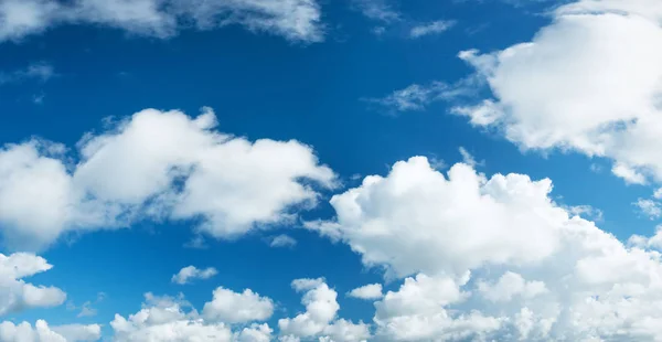 White Clouds Blue Sky Sunny Day — Stock Photo, Image