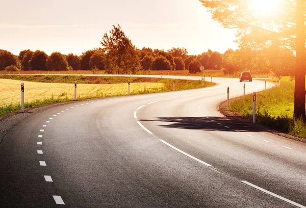 Vista Carretera Asfalto Campo Atardecer Hermoso — Foto de Stock