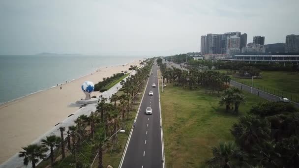 Vista de la playa de la ciudad en China — Vídeo de stock