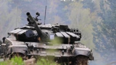 Horrizon görünen tankları