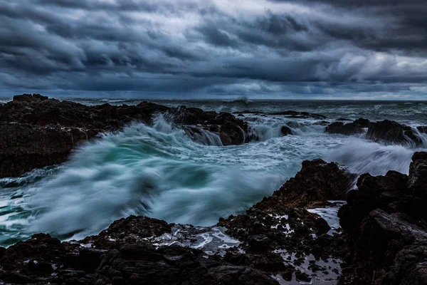 Aşçılar uçurum, Merkezi Oregon, Usa, renkli görüntü