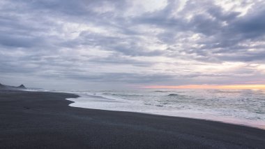 Siyah Sand Beach Landscape at Sunset, Trinidad, Kaliforniya